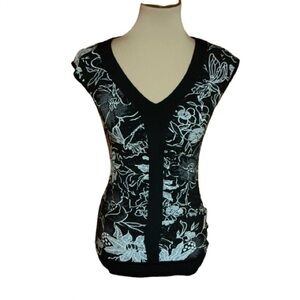 Vtg Y2K black floral sexy top